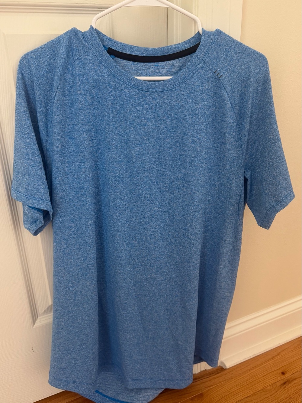 lululemon Men's Blue Drysense Athletic Short Sleeve T-Shirt Size L